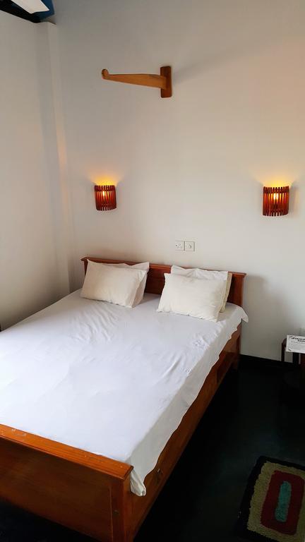 Sweden Inn Guesthouse Hikkaduwa Room photo